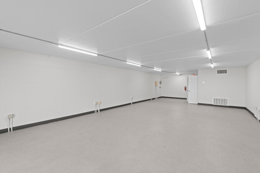 More Photos Of 120 SW Broadway St, Ocala Loft Creative Space For Lease