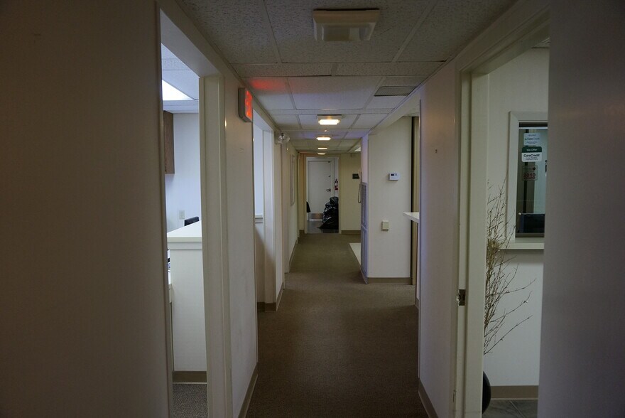 More Photos Of 3505 Behrman Pl, New Orleans Office For Sale