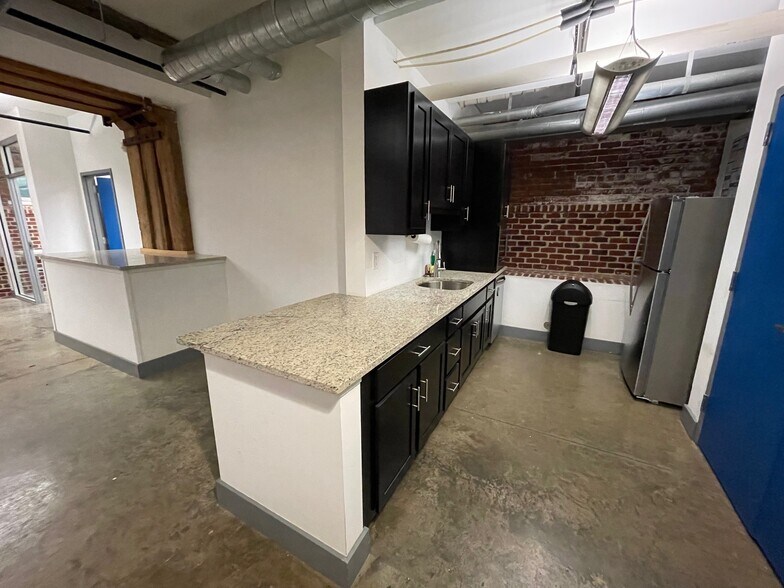 More Photos Of 113-121 N 20th St, Richmond Apartments For Lease