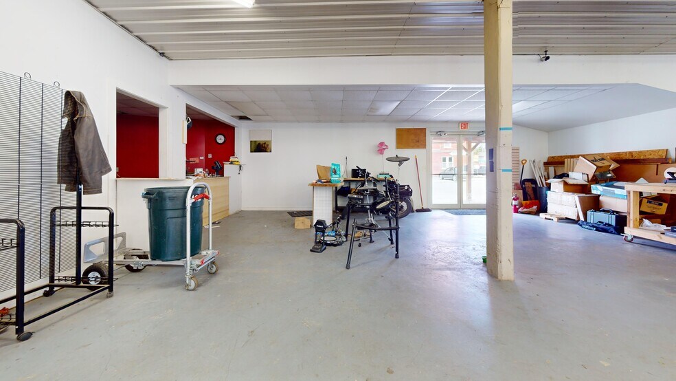 More Photos Of 99 Delaware St, Walton General Retail For Sale