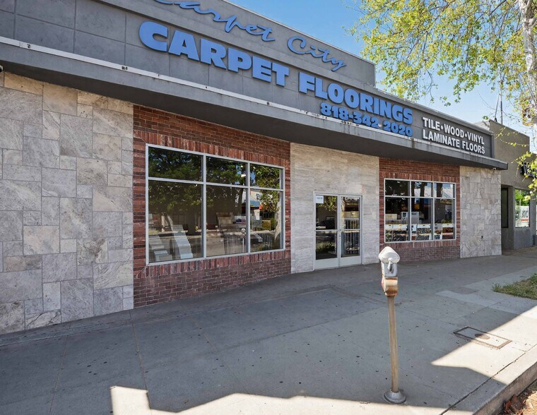 Primary Photo Of 18314 Sherman Way, Reseda Storefront For Sale