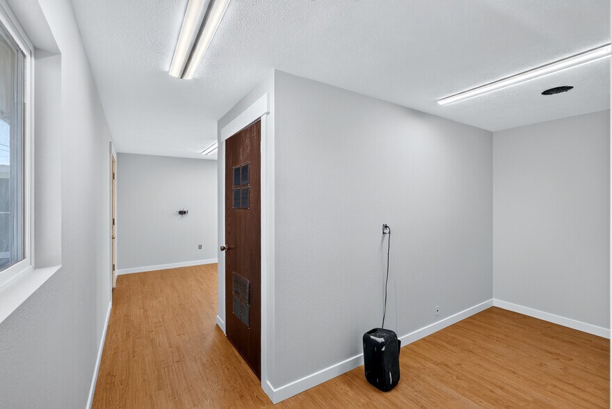 More Photos Of 1612 S Campbell St, Spokane Warehouse For Sale
