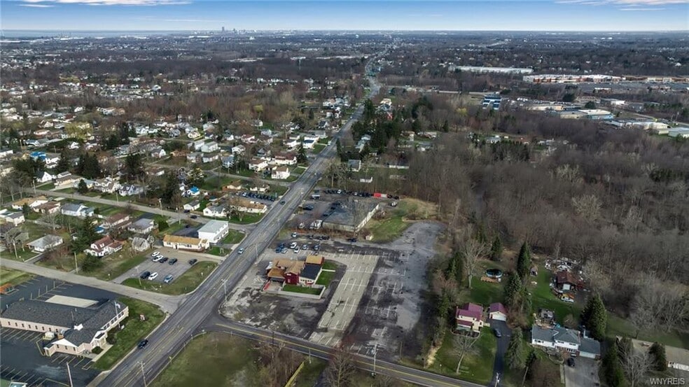More Photos Of 3719 Abbott Rd, Orchard Park Restaurant For Sale