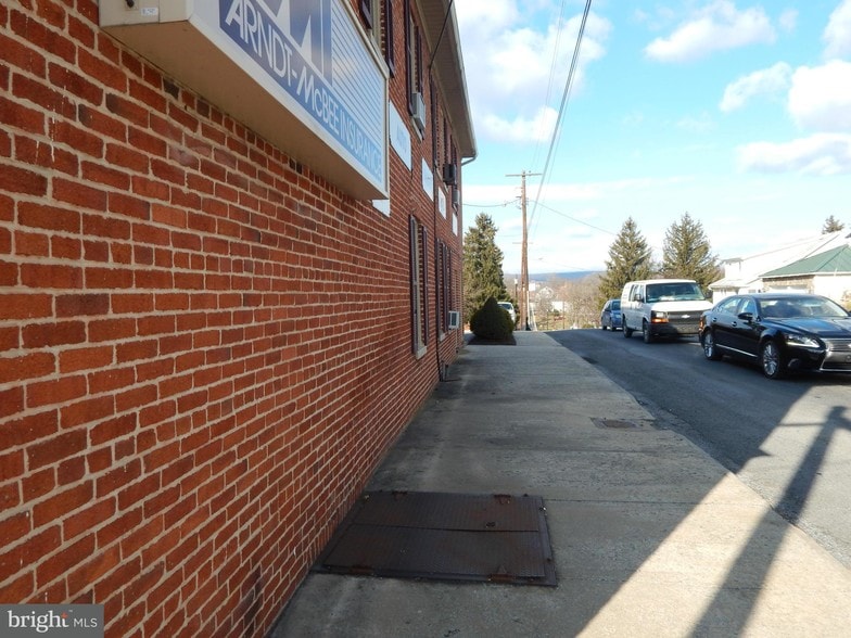 More Photos Of 824 N Queen St, Martinsburg Office For Sale