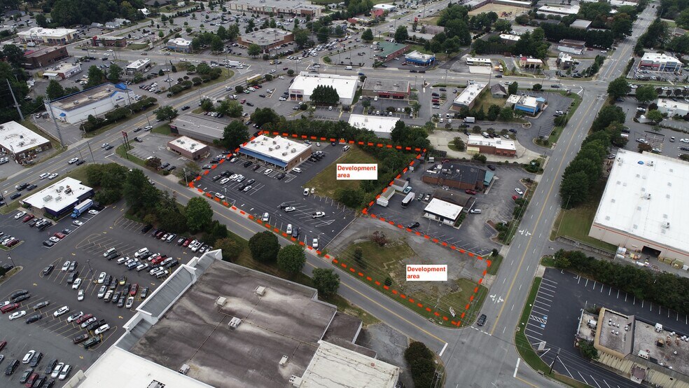 More Photos Of 2107 Kirkwood St, High Point Freestanding For Sale