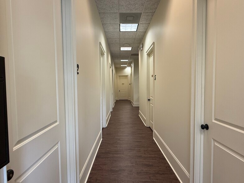 More Photos Of 1101 Greensboro Rd, Eatonton Coworking Space