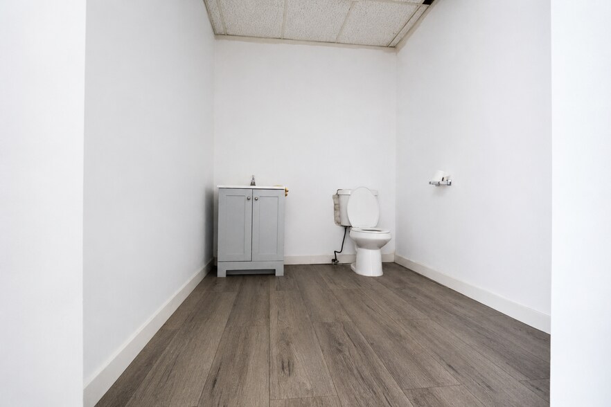 More Photos Of 601-609 N Western Ave, Los Angeles Apartments For Lease