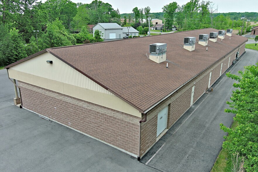 More Photos Of 7711 Porter Rd, Niagara Falls Medical For Lease