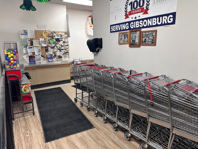 More Photos Of 104 W Madison St, Gibsonburg General Retail For Sale