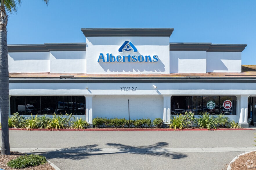 Primary Photo Of 7127 Hollister Ave, Goleta Storefront For Lease