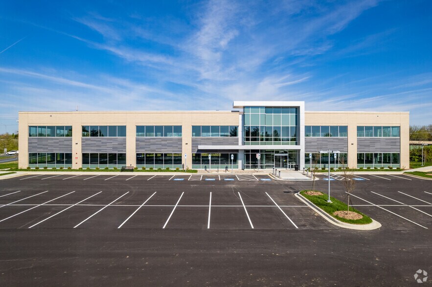 More Photos Of 7100 Guilford Dr, Frederick Office For Lease