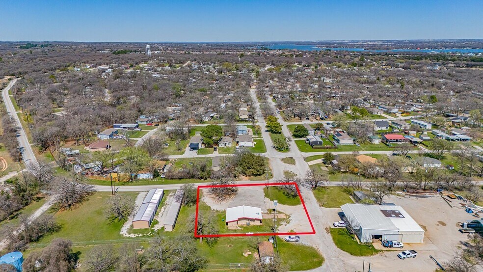 More Photos Of 1300 Liberty School Rd, Azle General Retail For Sale