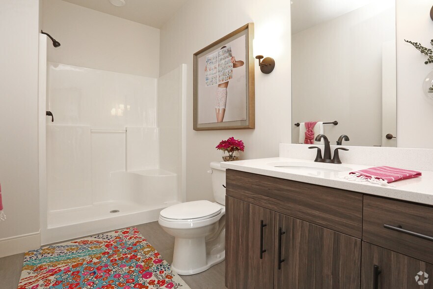 More Photos Of 323 State St, La Crosse Apartments For Sale