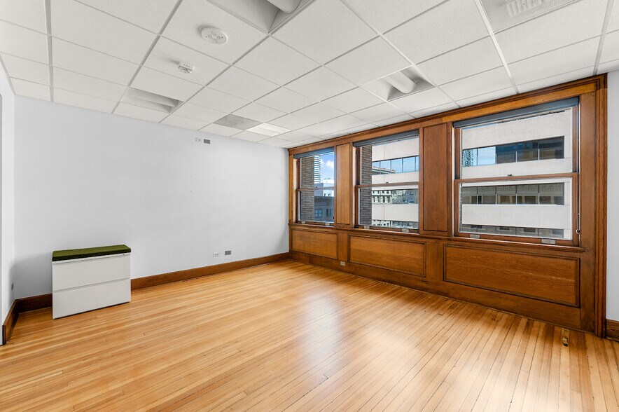 More Photos Of 730 17th St, Denver Office For Sale