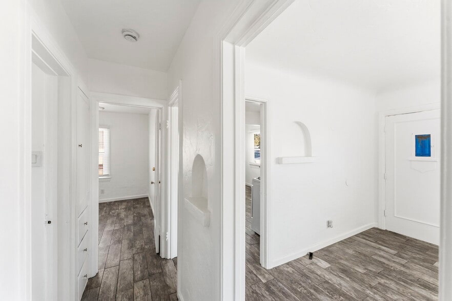 More Photos Of 1047 W 7th St, San Pedro Multifamily For Sale