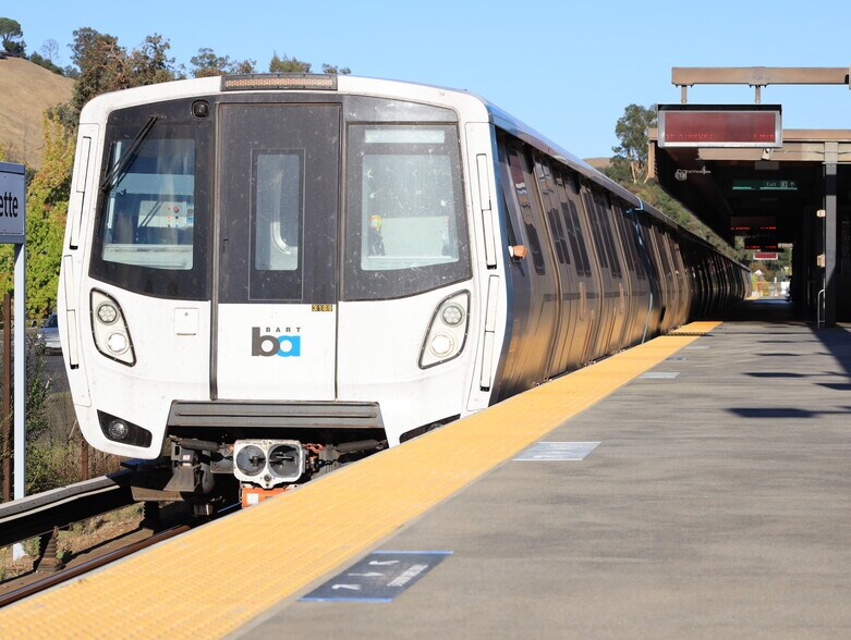 More Photos Of 891 Bell St, Lafayette Apartments For Sale