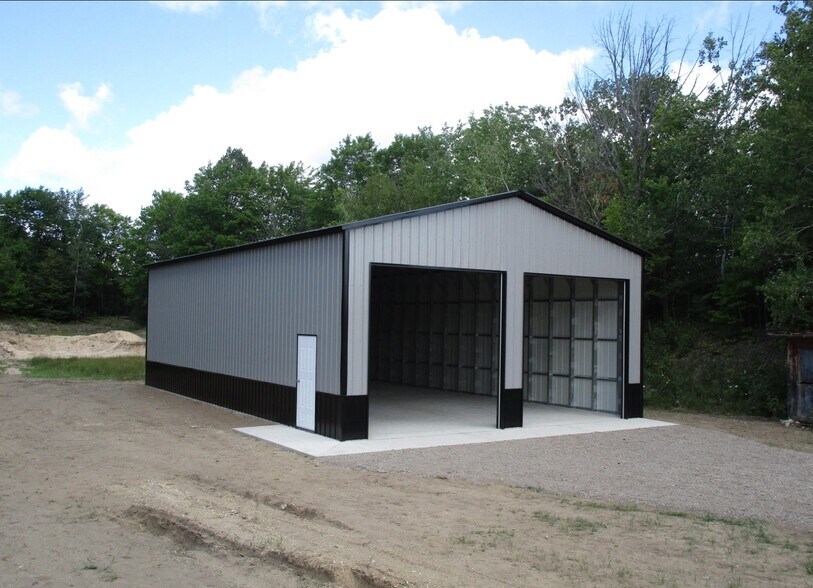 More Photos Of 0 E Levering Rd, Cheboygan Warehouse For Sale