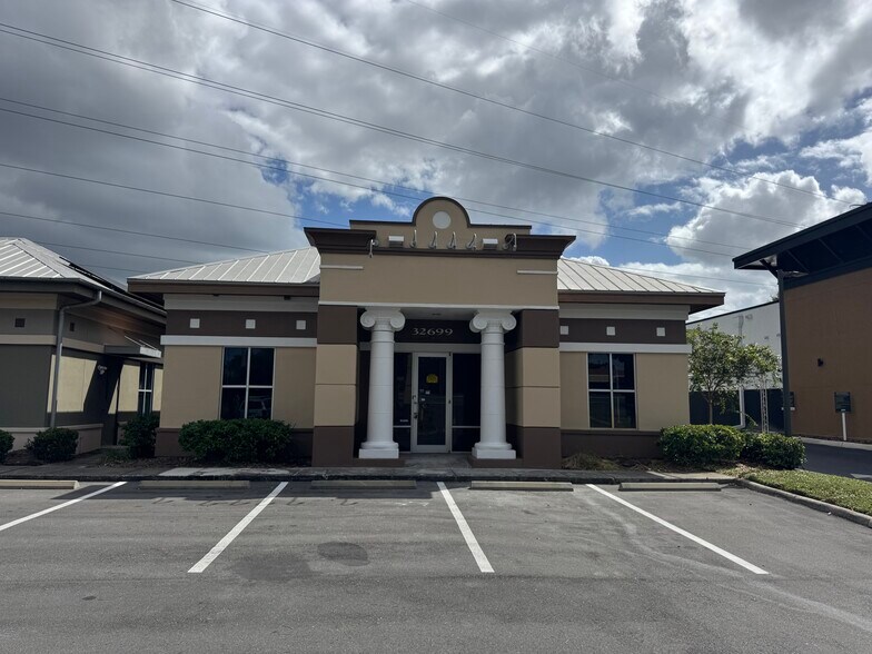 More Photos Of 32699 US Highway 19 N, Palm Harbor Freestanding For Lease