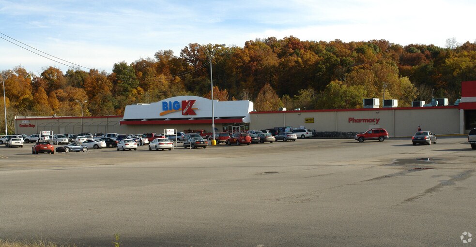 Primary Photo Of 5636 US Route 60, Huntington Unknown For Lease