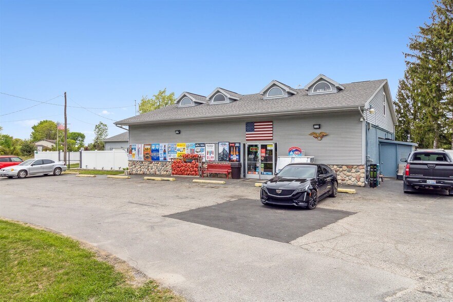 More Photos Of 7010 Frances Rd, Flushing Convenience Store For Sale