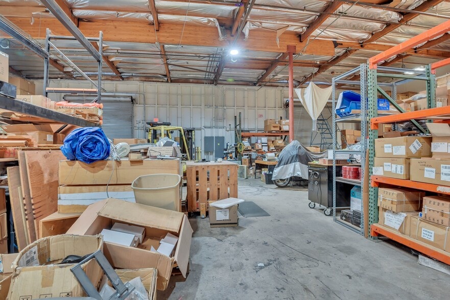 More Photos Of 2962 Seaborg Ave, Ventura Warehouse For Sale