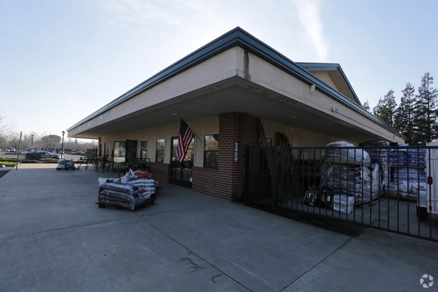 More Photos Of 3404 Shadowbrook Dr, Stockton General Retail For Sale