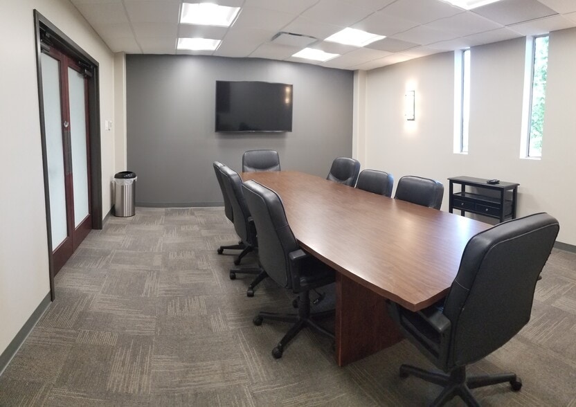 More Photos Of 3601 SW 29th St, Topeka Office For Lease