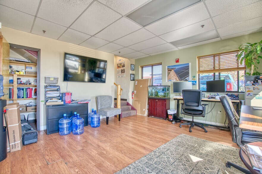 More Photos Of 1501 Lee Hill Dr, Boulder Showroom For Lease