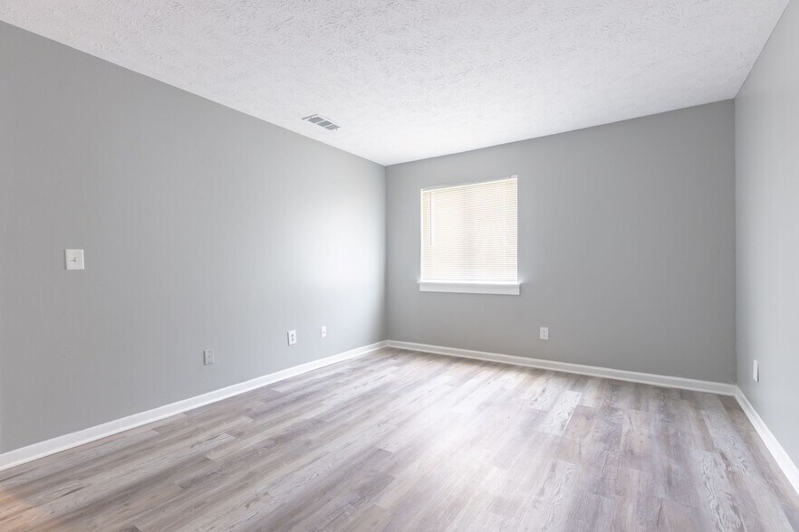 More Photos Of 333 S Mock Rd, Albany Apartments For Sale
