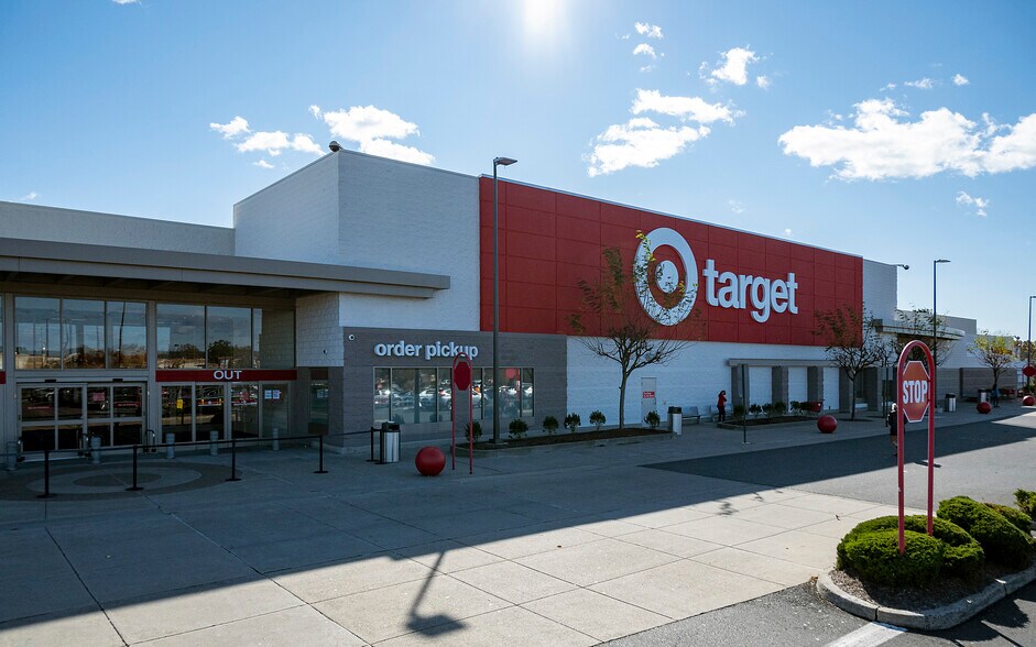 More Photos Of 4899 Stelton Rd, South Plainfield Unknown For Sale