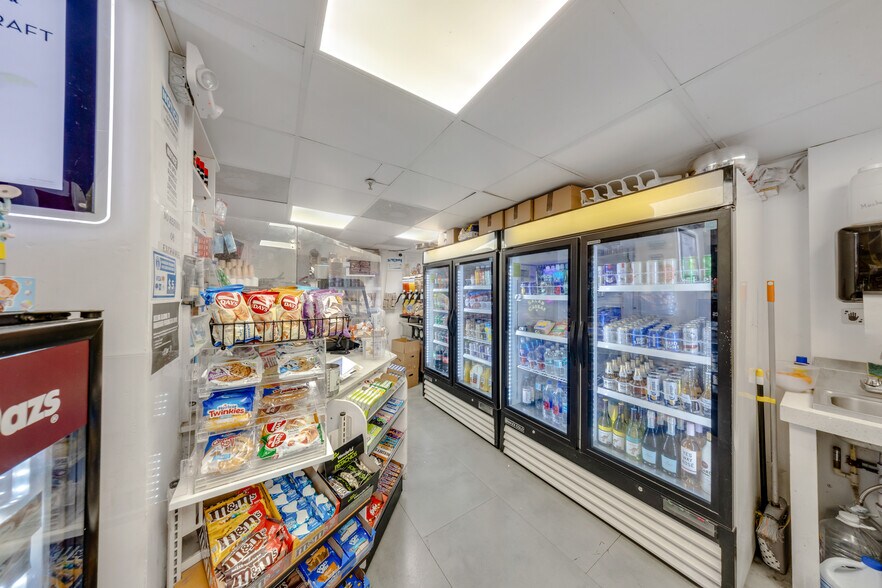 More Photos Of 5445 Collins Ave, Miami Beach Apartments For Sale