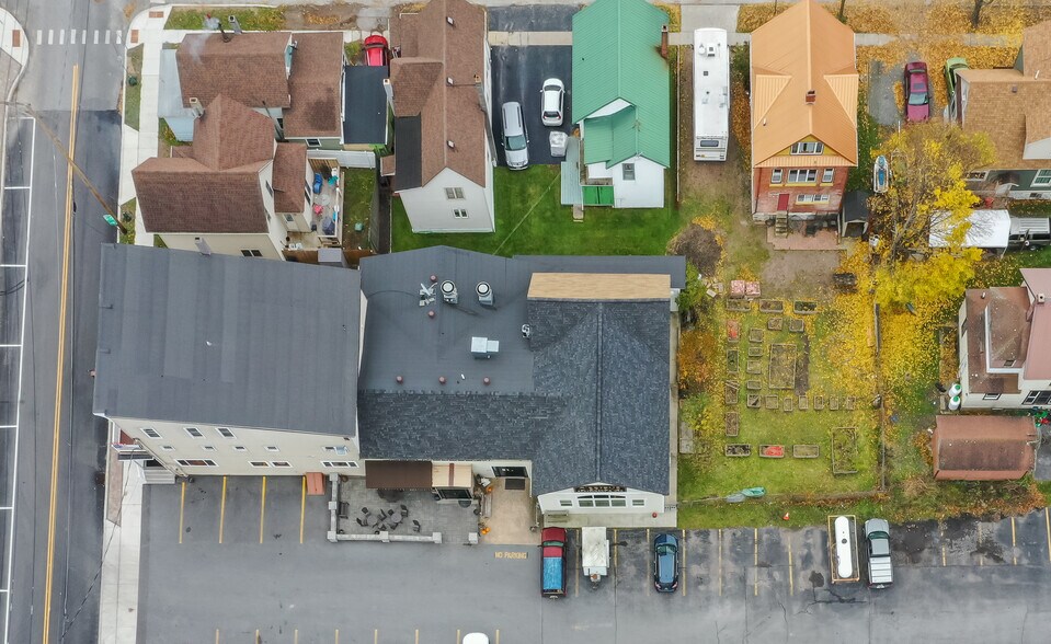 More Photos Of 226 Webb St, Clayton Bar For Sale