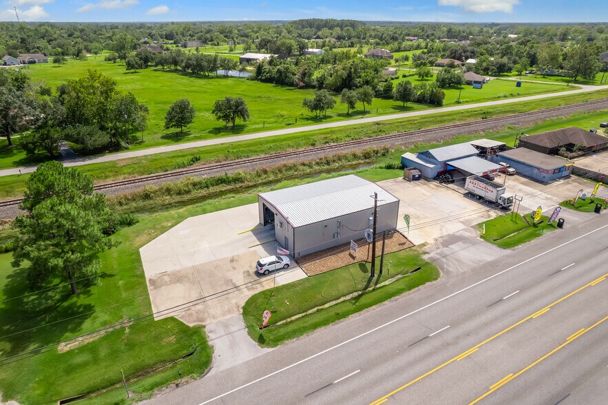 More Photos Of 13111 Highway 6, Santa Fe Freestanding For Sale