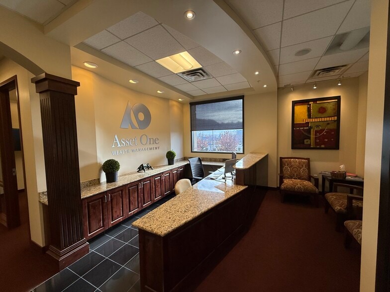 More Photos Of 1955 W Grove Parkway, Pleasant Grove Office For Sale