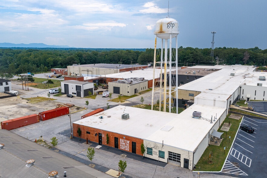 More Photos Of 1801 Rutherford Rd, Greenville Light Manufacturing For Lease