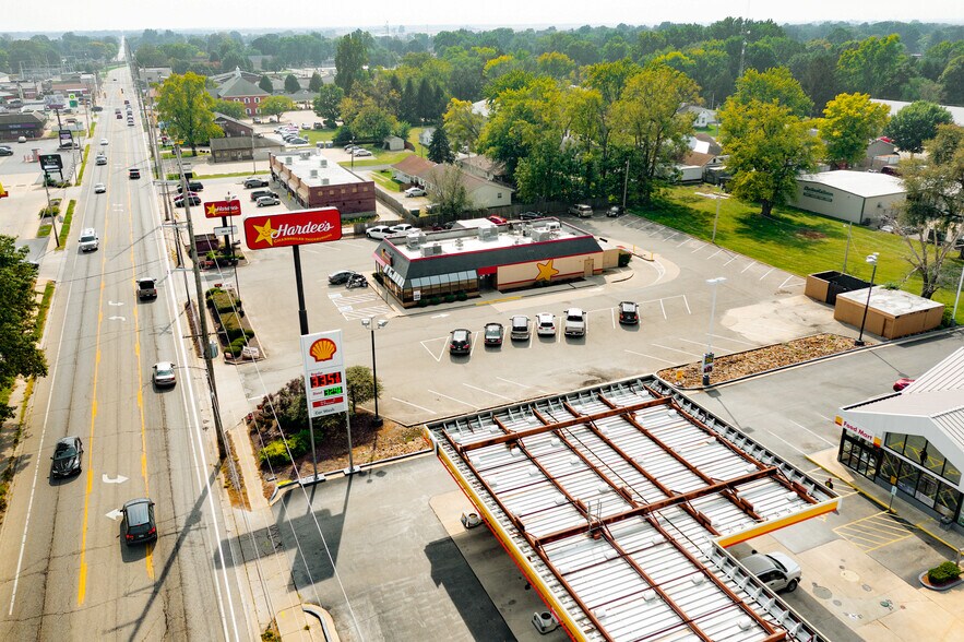 Primary Photo Of 331 N Main St, Chatham Fast Food For Sale