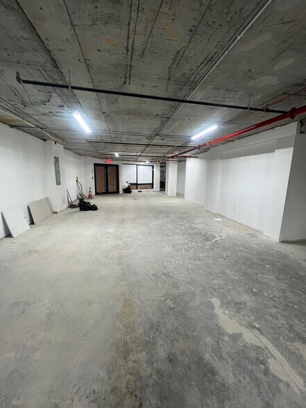 More Photos Of 5216 Roosevelt Ave, Woodside Apartments For Sale