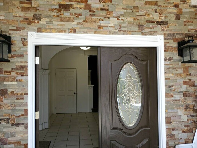 More Photos Of 1214 S Norton Ave, Los Angeles Apartments For Sale