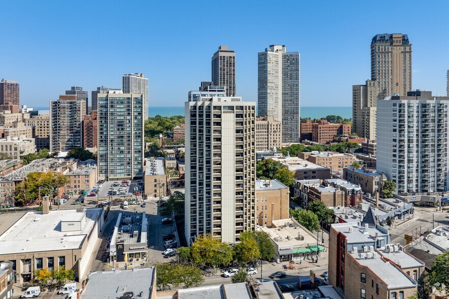 More Photos Of 2623-2627 N Clark St, Chicago Apartments For Sale