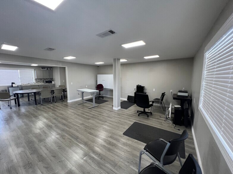 More Photos Of 811 E Rancier Ave, Killeen Auto Repair For Lease
