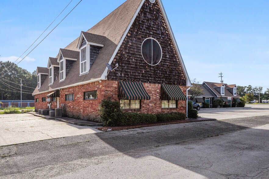 More Photos Of 630 Highway 90, Waveland Office For Sale