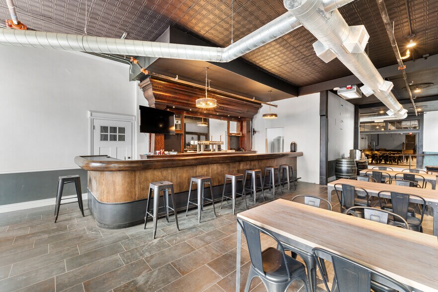 More Photos Of 333-339 Main St, Mead Storefront For Sale