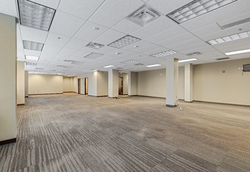 More Photos Of 301 Mount Elliott St, Detroit Office Residential For Sale