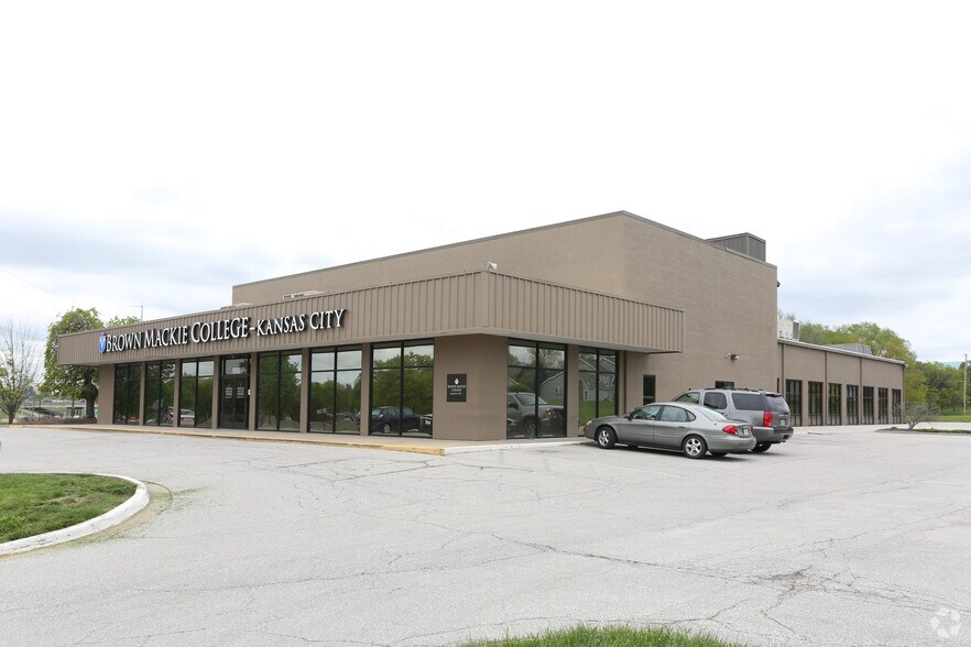 More Photos Of 9705 Lenexa Dr, Lenexa Office For Sale