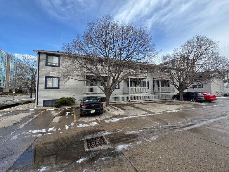 More Photos Of 261 W Wood St, West Lafayette Apartments For Sale