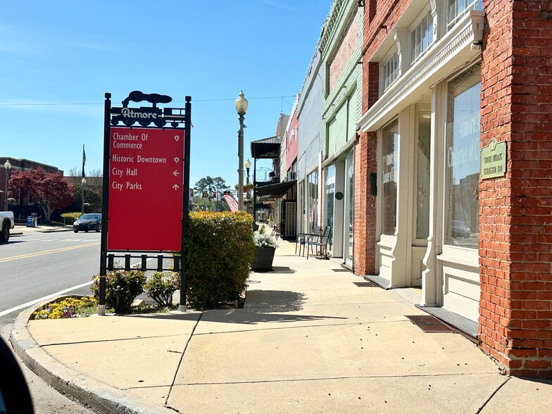 More Photos Of 105 N Main St, Atmore Office For Sale