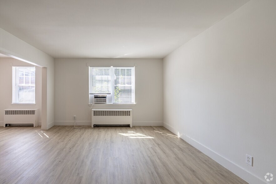 More Photos Of 1100 E Ramblewood Rd, Baltimore Apartments For Sale