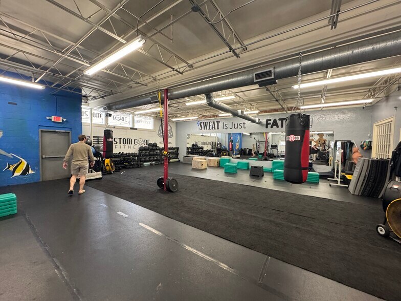 More Photos Of , Atlanta General Retail For Sale