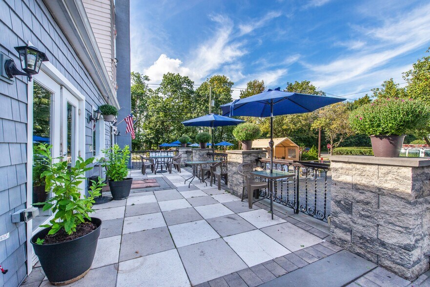 More Photos Of 2 E Passaic Ave, Nutley Restaurant For Sale