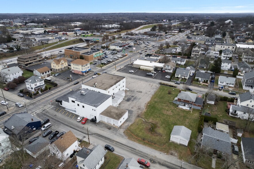 More Photos Of 585 Warren Ave, East Providence Storefront Retail Office For Sale